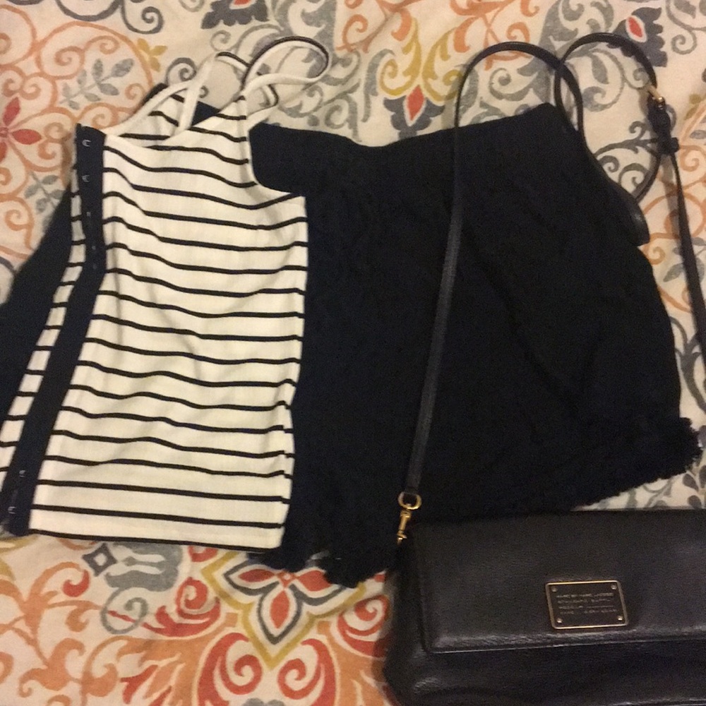Lose black shorts